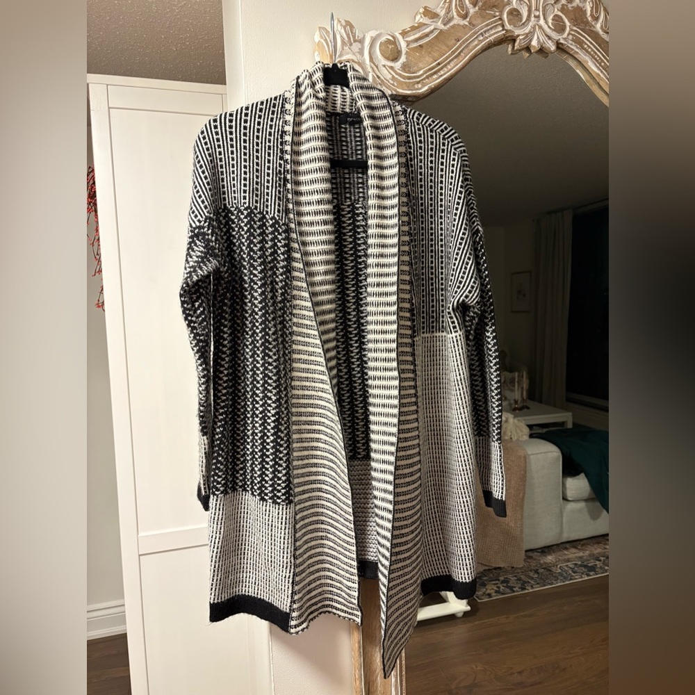 RW&CO. Black and White Patterned Open Cardigan